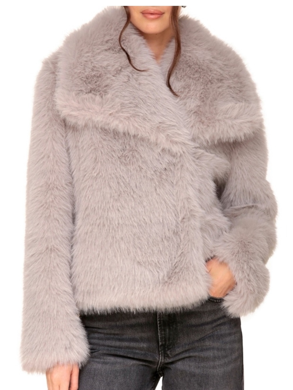NWOT Avec Les Filles Luxurious Faux Fur Cropped Coat